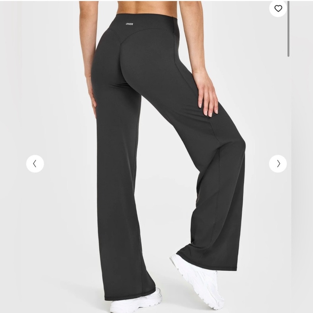 NWT Oner Active SoftMotion Straight Leg Bottoms in Soft Black Size Medium
